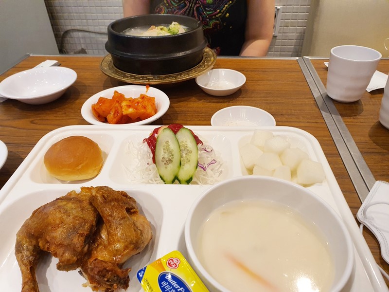 땀을+흘린+뒤+먹는+삼계탕과+통닭은+꿀맛이었다.jpg